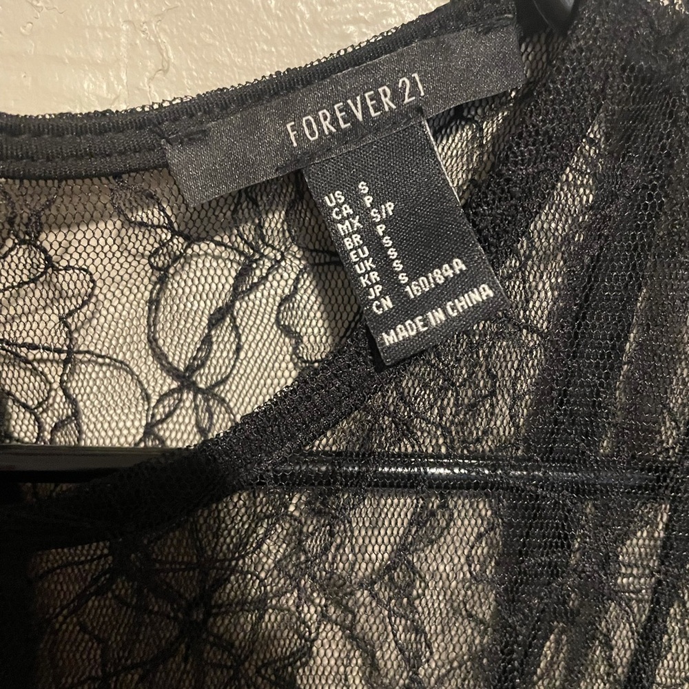 Lacy Black Dress - Picture 6 of 7